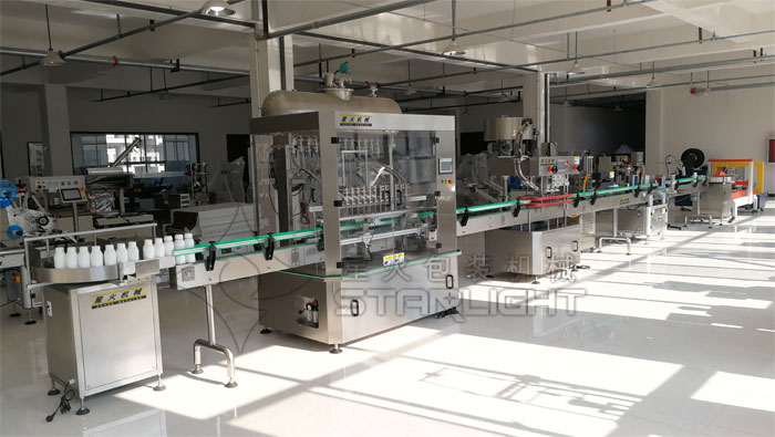 全自動洗發水灌裝機生產線設備為市場需求而誕生(圖1) 全自動洗發水灌裝機生產線設備為市場需求而誕生(圖1)